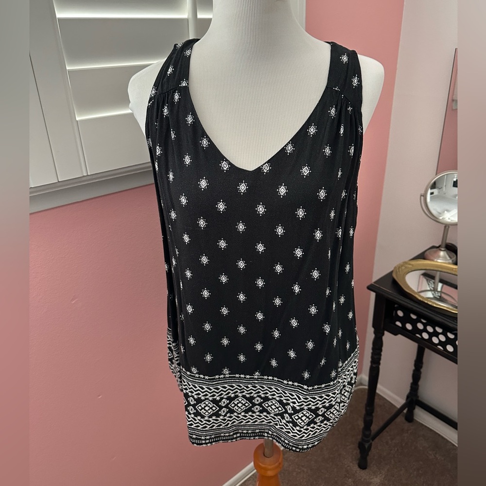 Old Navy Size L Tank Top